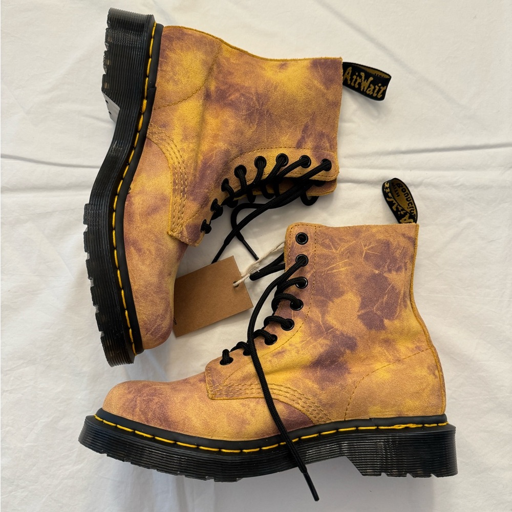 Dr Martens 1460 Pascal Burnt Yellow Grunge Tie-dye in size 6. NWT. No box
